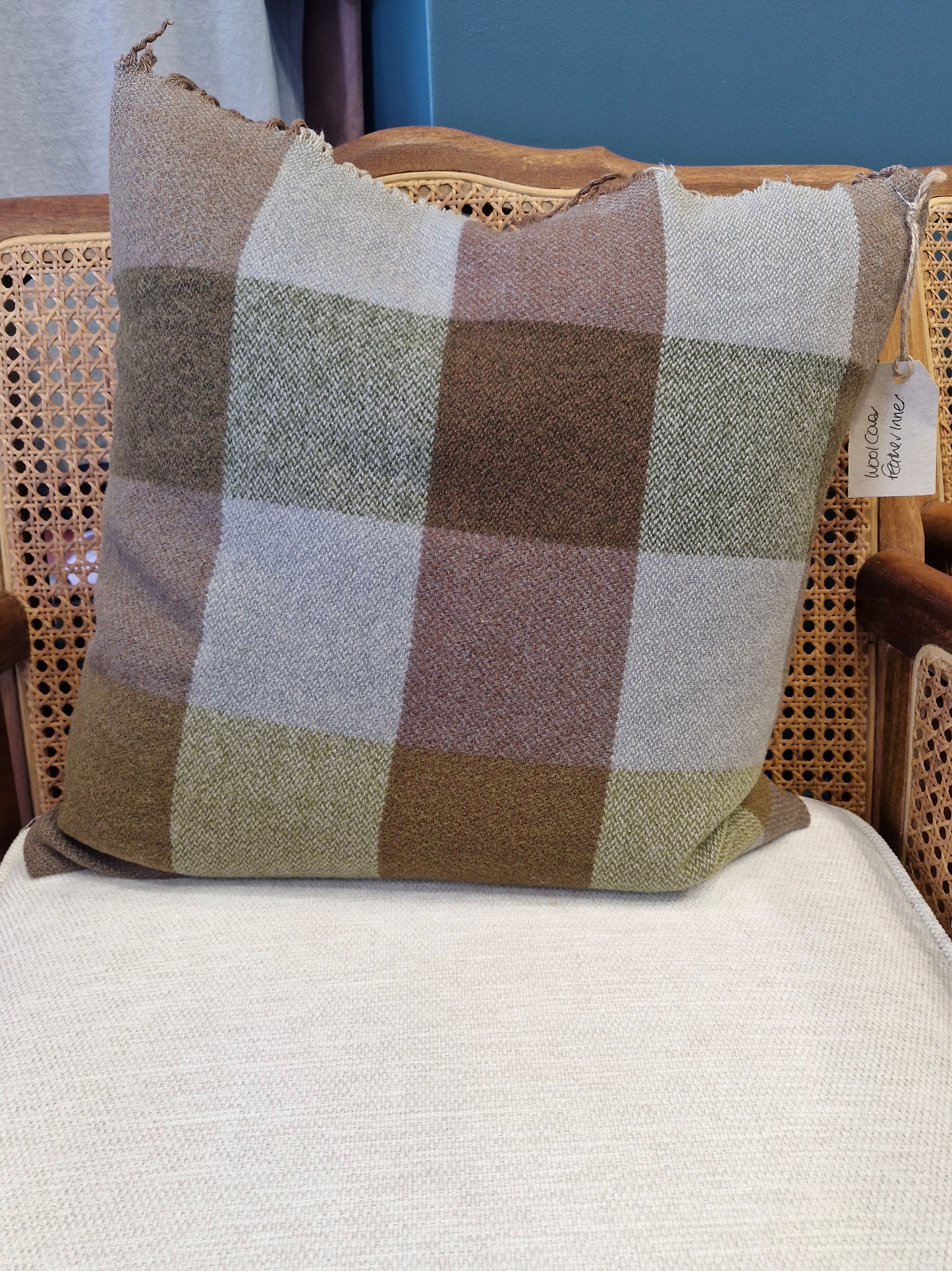 JANNS CUSHIONS