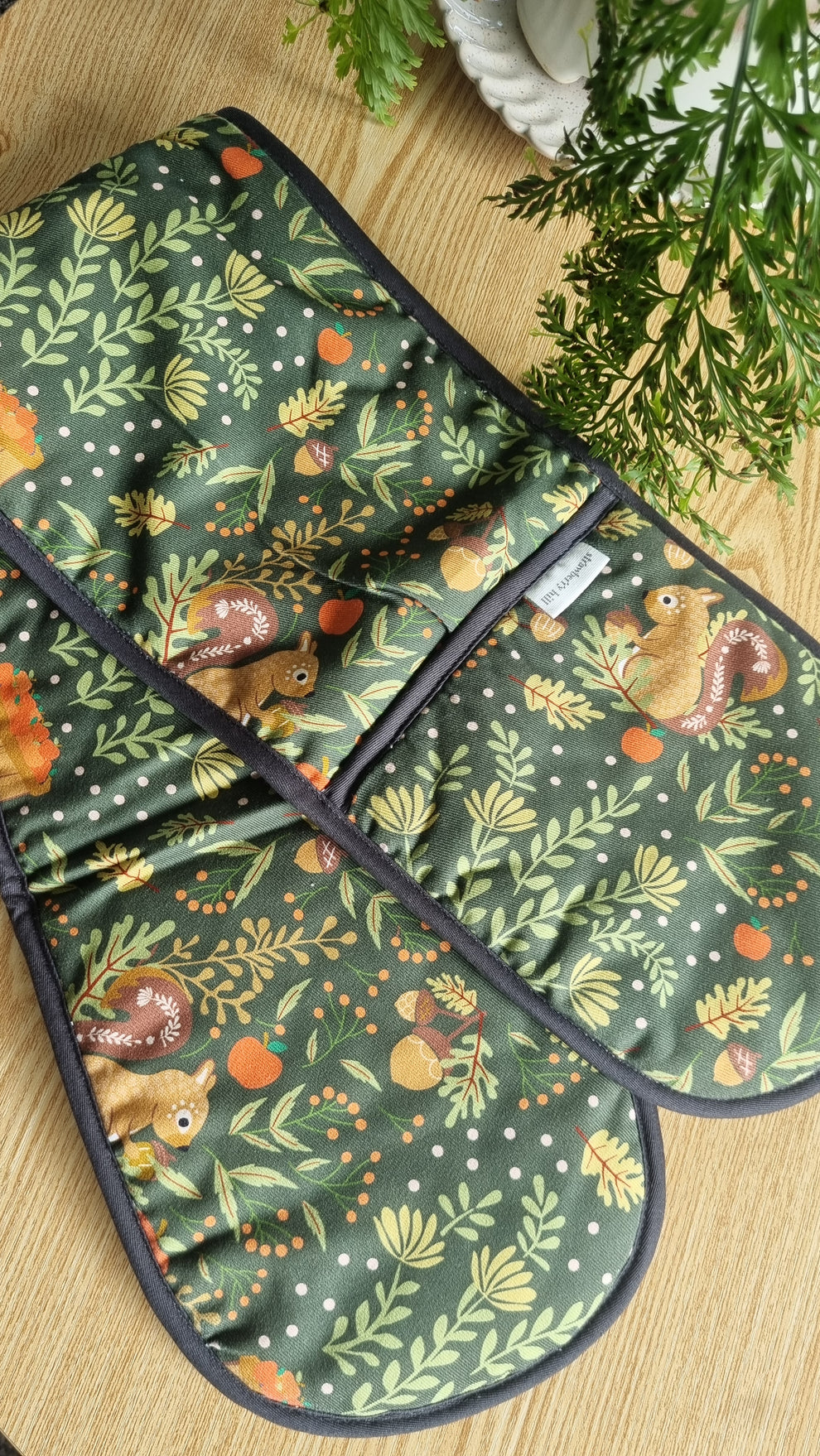 STRAWBERRY HILL - Double Oven Glove