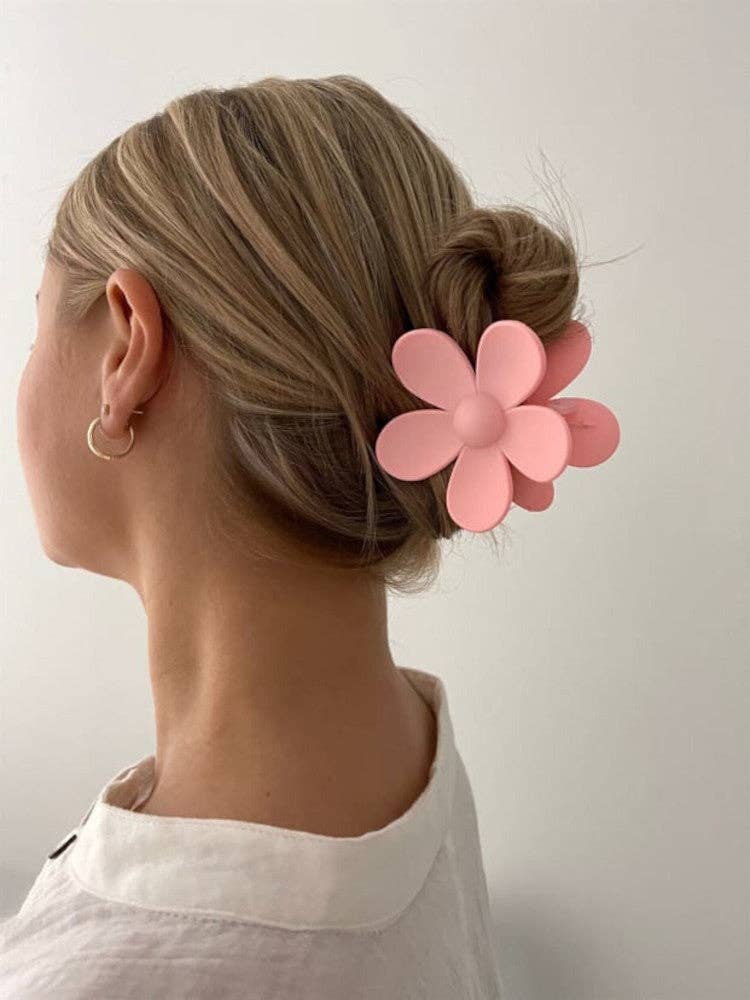 Claw Clip -- Flower - Blush