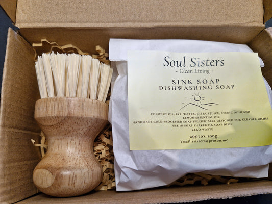 SOUL SISTERS - Sink Soap Remekin & Brush kit